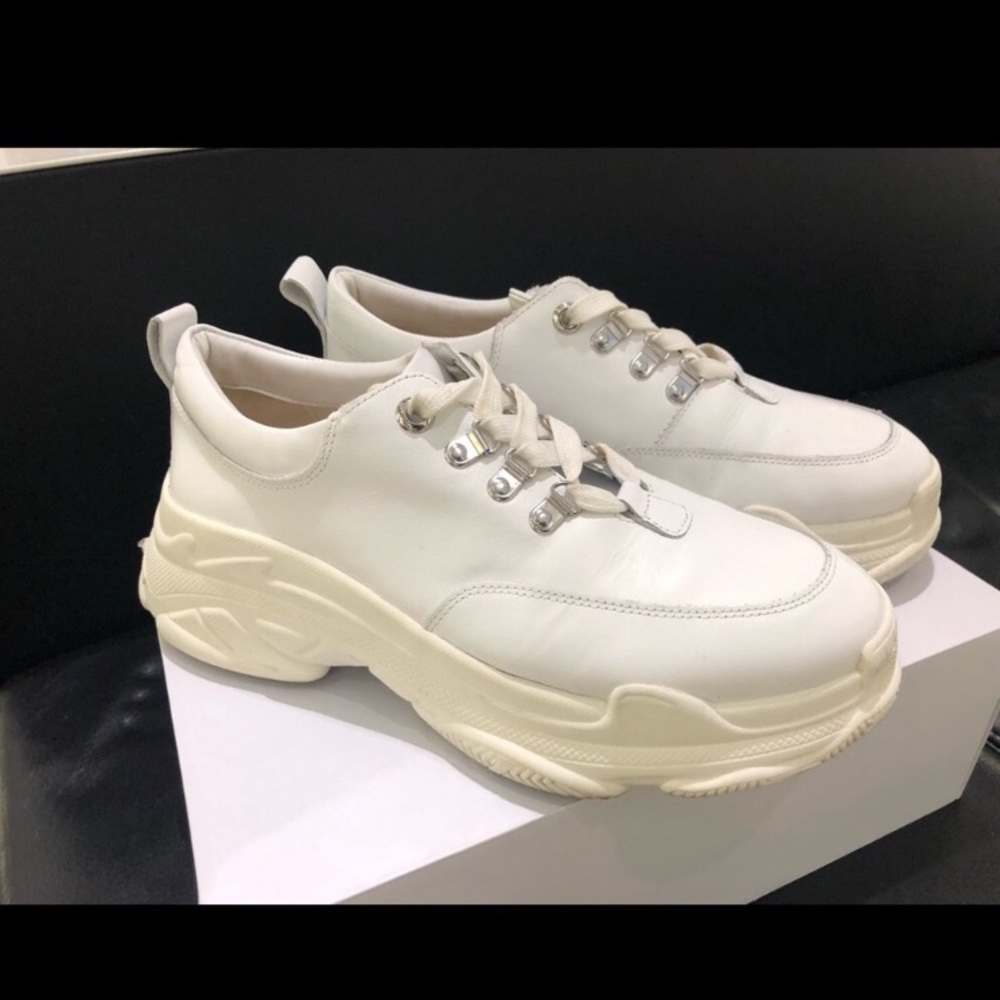 Super cute white and cream Aldo sneakers